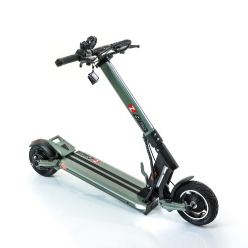 Zero 8 pro Wie der Z8 hat der Z8Pro einen soliden Hinterreifen, der niemals platt werden kann. Sie können den Roller einfach sperren, indem Sie eine RFID-Karte an den Roller halten. Auf diese Weise wird Ihr Roller niemals gestohlen. Der Pro verfügt über einen 48V-Akku, der etwas mehr Leistung liefern kann und eine Geschwindigkeit (unter optimalen Bedingungen) zwischen 40 und 45 km/h erreichen kann. Außerdem hat der 8Pro den größten Akku aller Leichtroller und mit 15,6Ah kommst du bei idealen Bedingungen theoretisch auf eine Strecke von 60 Kilometern (Herstellerangabe). Topspeed: 45km/h Reichweite: 60km