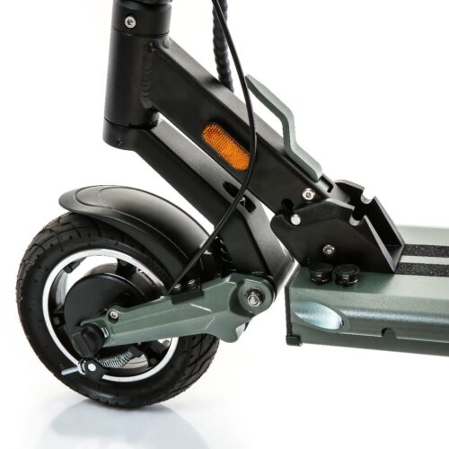 Zero 8 pro Wie der Z8 hat der Z8Pro einen soliden Hinterreifen, der niemals platt werden kann. Sie können den Roller einfach sperren, indem Sie eine RFID-Karte an den Roller halten. Auf diese Weise wird Ihr Roller niemals gestohlen. Der Pro verfügt über einen 48V-Akku, der etwas mehr Leistung liefern kann und eine Geschwindigkeit (unter optimalen Bedingungen) zwischen 40 und 45 km/h erreichen kann. Außerdem hat der 8Pro den größten Akku aller Leichtroller und mit 15,6Ah kommst du bei idealen Bedingungen theoretisch auf eine Strecke von 60 Kilometern (Herstellerangabe). Topspeed: 45km/h Reichweite: 60km