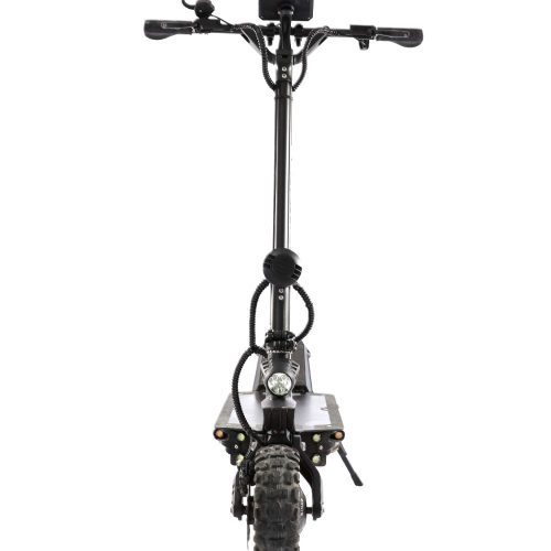 Dualtron Ultra 2 (EY4) Die Lite-Version ist mit einer 72 V 32 Ah LG-Batterie ausgestattet, die mit einer einzigen Ladung eine beeindruckende Reichweite von bis zu 100 km bietet. Die vollständige Aufladung dauert ca. 18 Stunden, mit einem 5A-Ladegerät ist eine schnellere Aufladung von 6 Stunden und 30 Minuten möglich. Die Super-Version hingegen verfügt über eine größere LG-Batterie mit 72 V und 40 Ah, die die Reichweite auf bis zu 125 km erhöht. Die Ladezeit für die Super-Version beträgt etwa 23 Stunden, mit einer Option für eine 8-stündige Ladung mit einem 5A-Ladegerät. Geschwindigkeit: bis zu 100 kmh Reichweite: 140 km