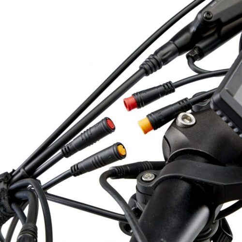 Mate X 750W Dusty Army Die BEAST Mode Bikes sind wieder da! Dieses Mate X 750W Dusty Army Elektrofahrrad, ausgestattet mit einem herkulischen Hi-Torque-Motor, gepaart mit einem ultra-ausdauernden Hi-Voltage-Akku, ist sowohl unser zeitloser Klassiker als auch unser Top-Seller. Seine unvergleichliche Handwerkskunst und Innovation sind beispielhaft für das gesamte eBike. Schlüsselfunktionen wie selbstnachstellende Scheibenbremsen mit punktgenauer Modulation, ein intelligentes LCD-Farbdisplay mit USB-Anschluss, eine reaktionsschnelle Vollfederung und breite All-Terrain-Reifen runden dieses ultimative Paket ab. Geschwindigkeit: 32 km/h Reichweite: 120 km