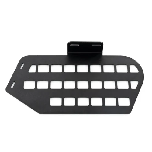 Super73 RX In-Frame Molle &nbsp; An dieser in den Rahmen integrierten MOLLE-Platte können Sie alle MOLLE-kompatiblen Ausrüstungsgegenstände wie Taschen, Beutel und mehr befestigen. Sie sind solide gebaut und halten Ihre Ausrüstung vorne, wo Sie sie sehen können. Diese Version ist speziell auf unsere Fahrräder der R-Serie zugeschnitten. Kompatibilität: RX