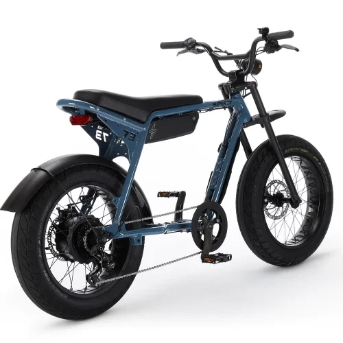 Super73-ZX Panthro Blue DER KOMFORTABLE PENDLER Das ZX ist die größere Version unseres ZG und verfügt über einen leichteren Rahmen aus Flugzeugaluminium und einen größeren herausnehmbaren Akku. Mit einem brandneuen, neu gestalteten Sitz, verbesserter Ergonomie und einer aufrechteren Fahrposition ist das ZX eines der bisher komfortabelsten SUPER73-Fahrräder. RIDING MODES: 4 PAS MODES AND 4 SPEED LEVELS BATTERY RANGE: 40-80 KM MOTOR: 250W EPAC Konformitätserklärungen (EPAC) sind auf Anfrage erhältlich.