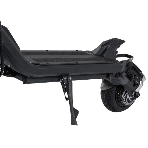 Nami Klima Etwas kleiner und wendiger und dennoch mit zwei leistungsstarken 1000 Watt Motoren ausgestattet, begleitet er dich im Alltag überall hin. Mit einer geringeren maximalen Höchstgeschwindigkeit von 65km/h ist er zwar etwas langsamer als seine Geschwister jedoch steht er ihnen in Sachen Beschleunigung um nichts nach. Geschwindigkeit: 65 km/h Reichweite: 85 km