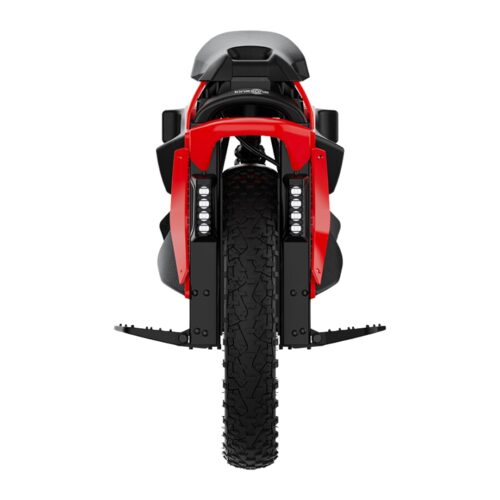 KingSong S22 Pro Der KingSong S22 ist ein leistungsstarkes elektrisches Einrad, das Leistung, Reichweite und Innovation mühelos kombiniert. Mit einer beeindruckenden 2200Wh-Batterie, einer Höchstgeschwindigkeit von 70 km/h und einer Reichweite von bis zu 200 km bietet der S22 ein unvergleichliches Fahrerlebnis. Der 3300W-Motor, der Spitzenleistungen von 7500W und 160Nm Drehmoment erreicht, macht das Bewältigen von Steigungen zum Kinderspiel. Der S22 wurde mit Fokus auf Komfort und Benutzerfreundlichkeit entwickelt und verfügt über verstellbare Power Pads, spitz zulaufende Wabenpedale und einen abnehmbaren Sitz. Darüber hinaus sorgen die acht 5W verstellbaren LED-Scheinwerfer sowie integrierte Brems- und Blinklichter für optimale Sichtbarkeit und Sicherheit. Ob Sie durch die Stadt fahren oder Offroad-Abenteuer erleben, der KingSong S22 verspricht ein unvergleichliches Fahrerlebnis.