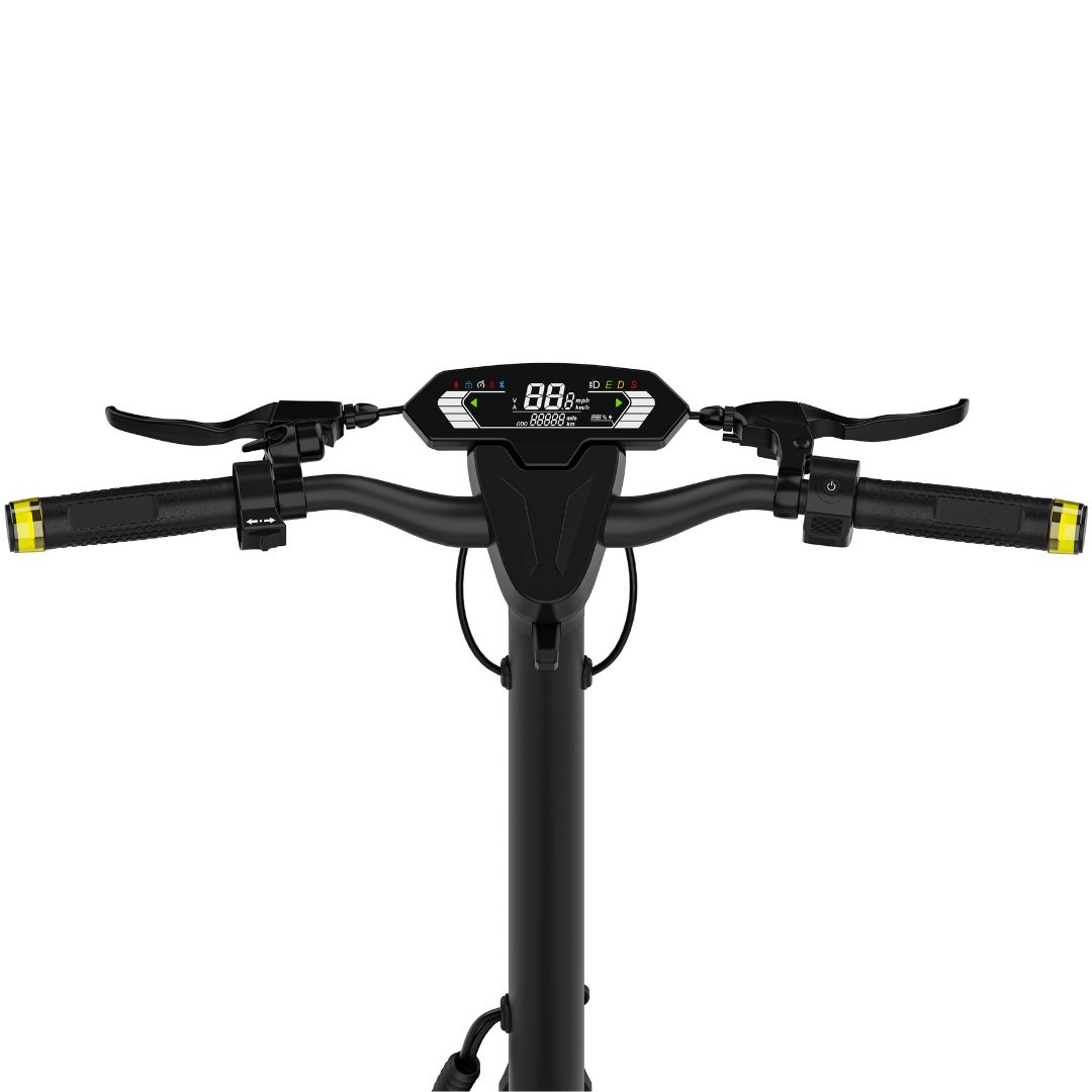 KingSong N14 KingSong N14 Der KingSong N14 wurde mit dem modernen urbanen Pendler im Sinn entwickelt. Sein kraftvoller 500W-Motor mit einer Spitzenleistung von 900W ermöglicht es dir, mühelos Geschwindigkeiten von bis zu 40 km/h zu erreichen – ideal, um effizient durch den Stadtverkehr zu navigieren. Der langlebige 48V 10,4Ah Akku bietet eine beeindruckende Reichweite von bis zu 60 km, sodass du längere Strecken zurücklegen kannst, ohne dir Gedanken über das Aufladen machen zu müssen. Wichtigste Merkmale des KingSong N14: • Motorleistung: 500W bürstenloser Motor (Spitzenleistung bis zu 900W) • Höchstgeschwindigkeit: Bis zu 35 km/h • Akku: 48V 10,4Ah Lithiumbatterie • Reichweite: Bis zu 40 km (abhängig von Gewicht, Gelände und Fahrstil) • Bremssystem: Doppelte Bremsen – elektronische Bremse und Scheibenbremse • Federung: Doppelfederung (vorne und hinten) für zusätzlichen Komfort • Reifen: 9-Zoll-Luftreifen mit Profil für besseren Grip und Stoßdämpfung • Display: Helles LCD-Display mit Anzeige von Geschwindigkeit, Akkustand und Fahrmodus • Konnektivität: Unterstützung für die KingSong-App (Bluetooth) • Beleuchtung: Vorder-, Rück- und Bremslichter für bessere Sichtbarkeit • Maximale Belastung: Bis zu 120 kg • Gewicht des Scooters: Ca. 19,8 kg • Klappbares Design: Kompakt zusammenklappbar für einfachen Transport und platzsparende Aufbewahrung