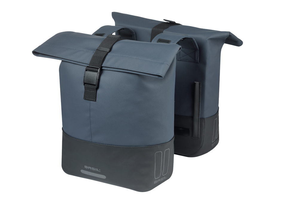 Basil Double Bike Bag Cove Marine Blue/Black 28-32L Basil Double Bike Bag Cove Marine Blue/Black 28-32L